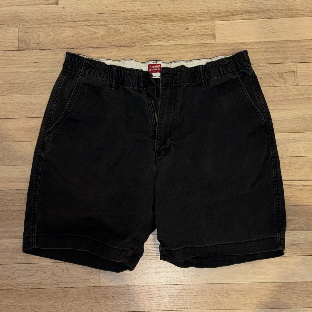 Levi's Black Flat Front Men's Shorts
